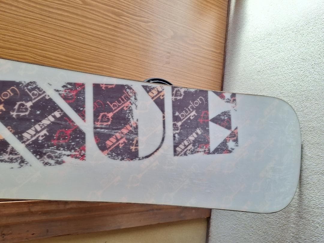 BURTON(バートン)AVENUE(アベニュー)スノーボード ビンディング付き
