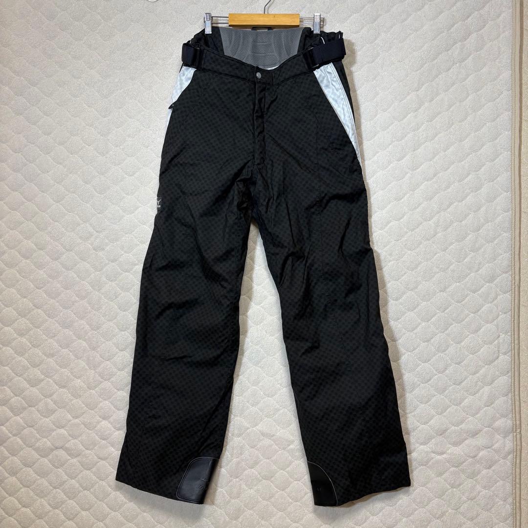 ミズノ　スキーウェア　クロアチア代表　上下セットアップ　ブレスサーモ　中綿入り