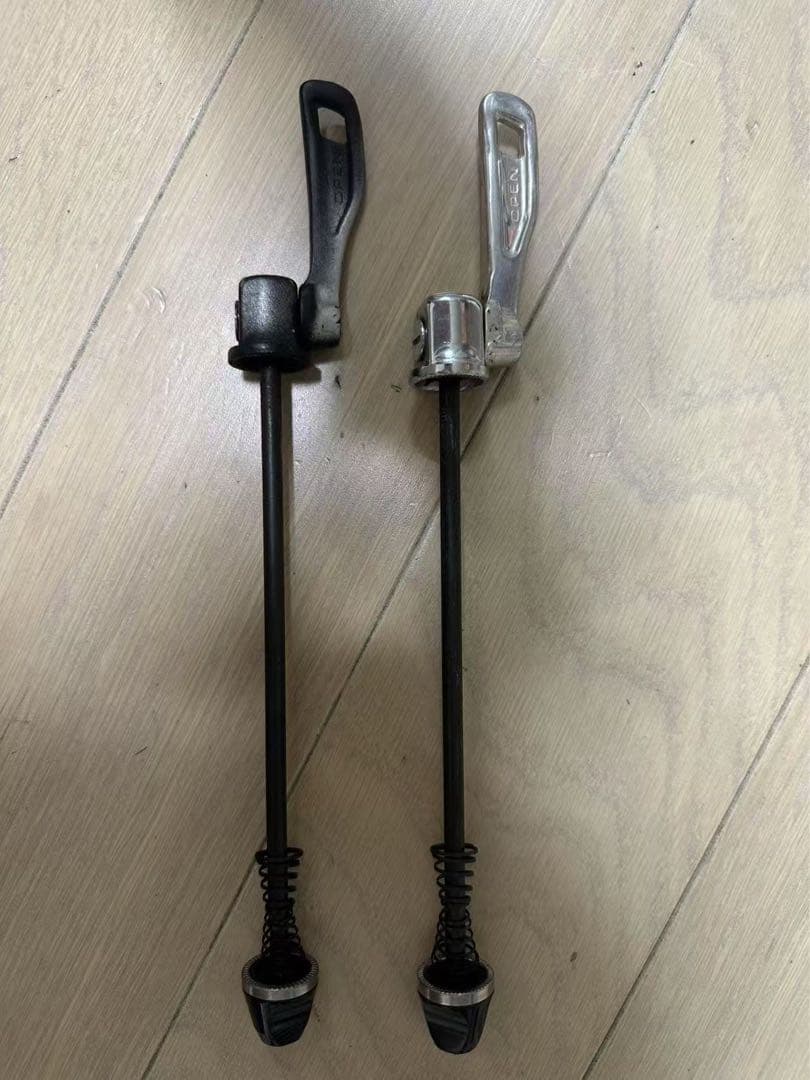 BIRDY リアホイール　SHIMANO CAPREO FH F700A ハブ