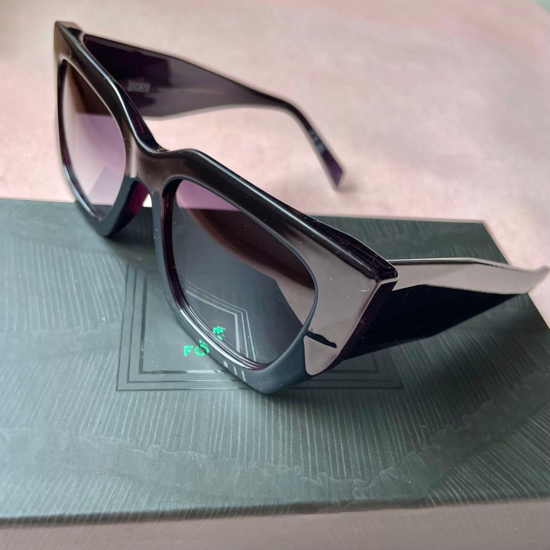 限定品★ウィキッド ふたりの魔女　エルファバ　サングラス　日本未発売　一点限り★