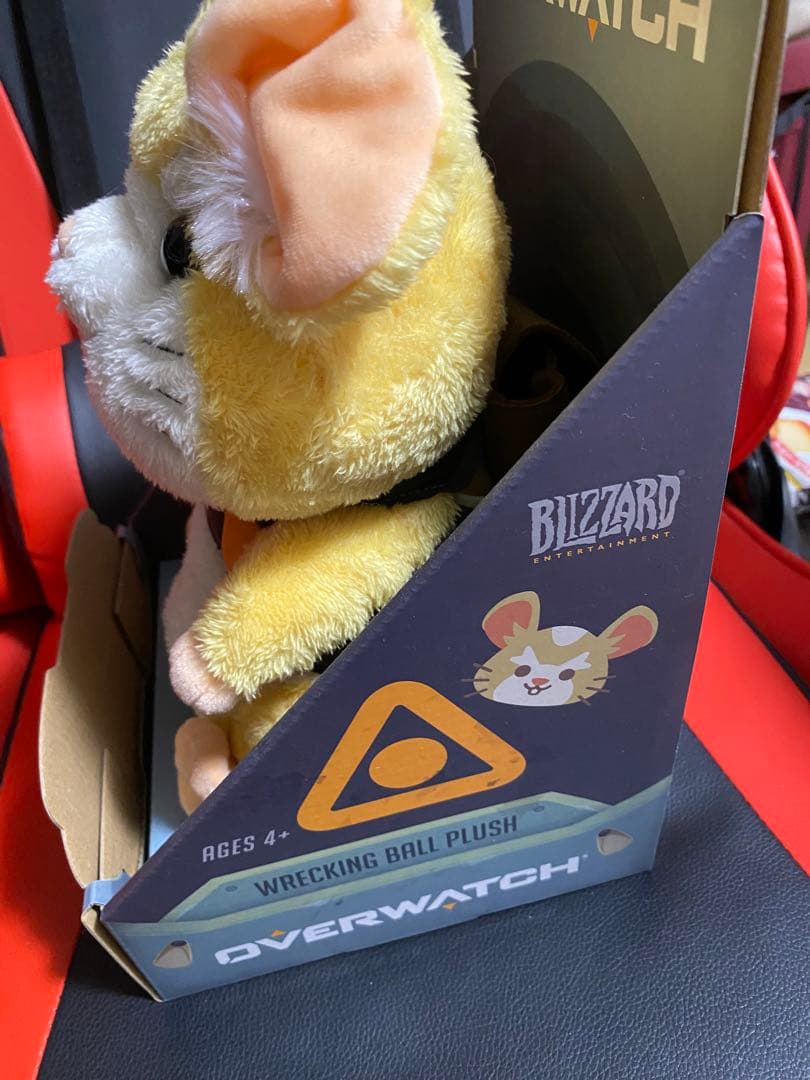 オーバーウォッチ　レッキングボール　ぬいぐるみ
