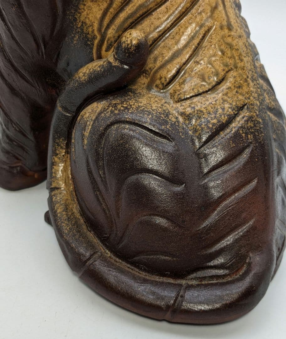 吉延英秀 備前焼 寅置物 虎 トラ Tiger 細工物 縁起物 魔除け 厄除け