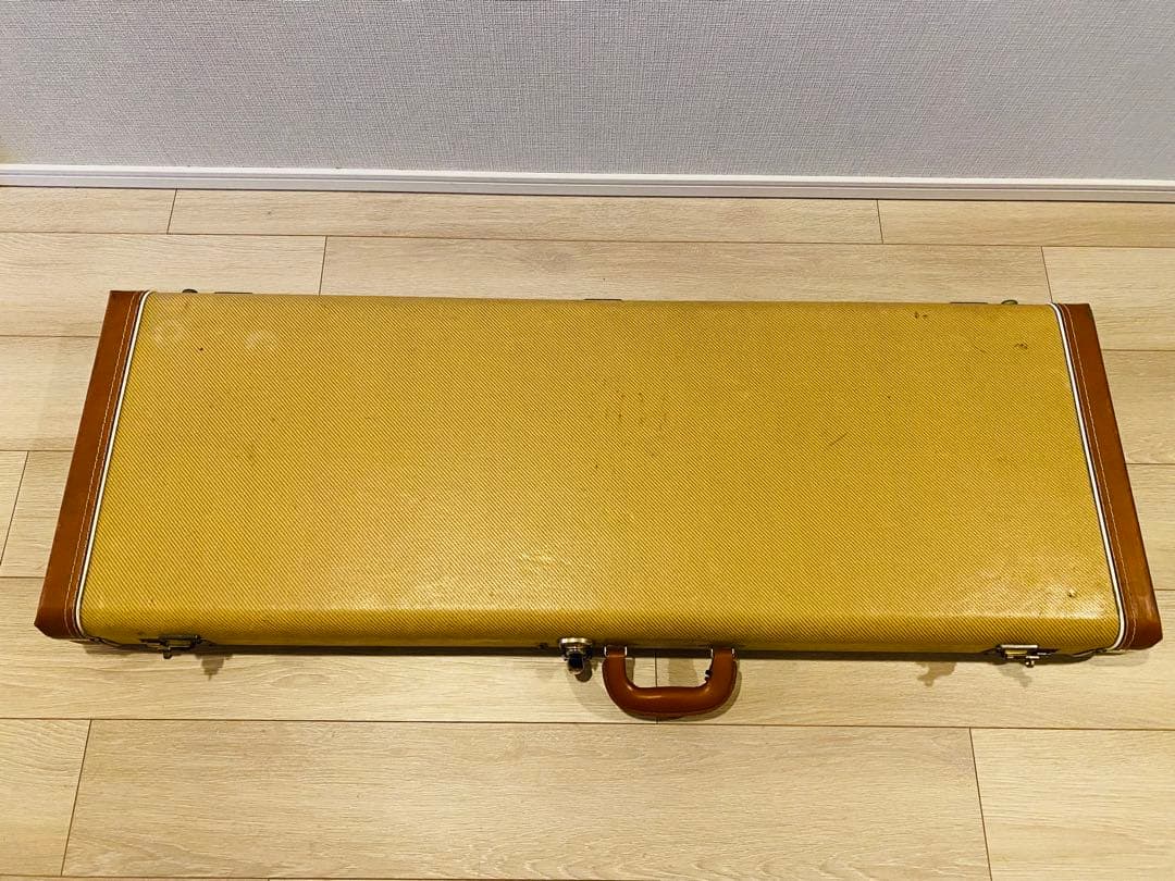 VARITA VST001 ヴァリータ　ストラト　SSH EMG フロイドローズ