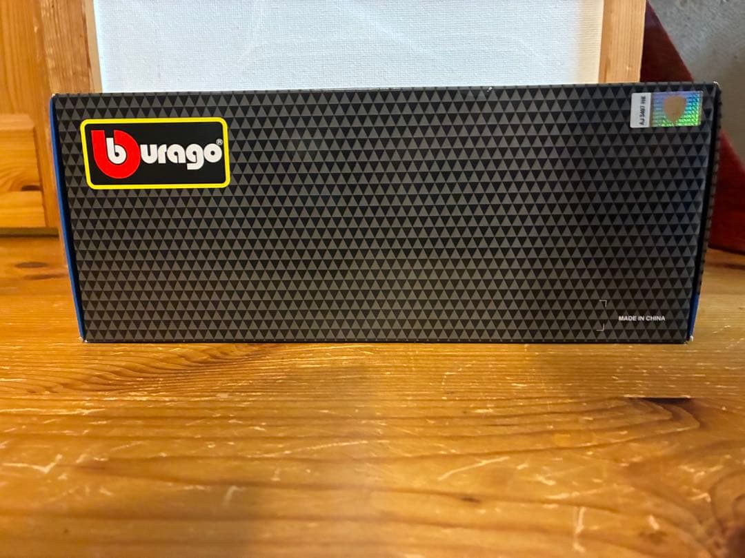 ミニカー Bburago 1/18 Lamborghini Countach 5000