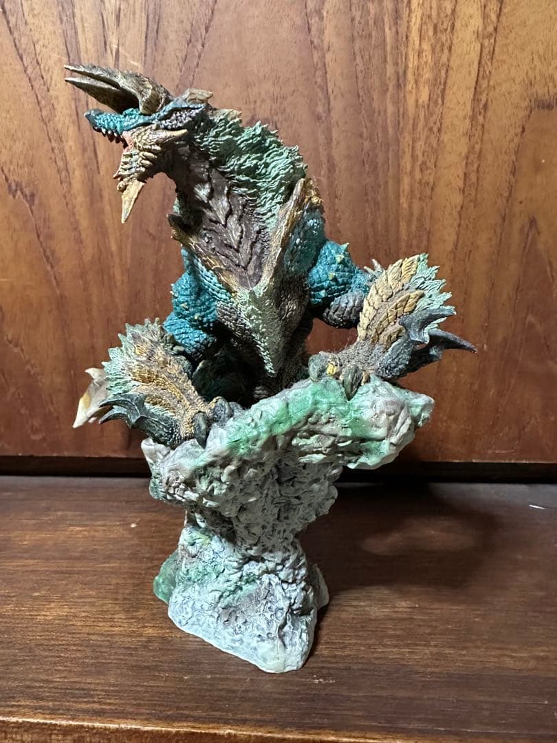 モンスターハンター クリエイターズモデル　雷狼竜　ジンオウガ　 フィギュア