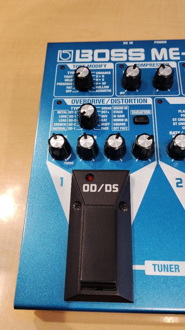 【箱・取説付】BOSS ME-50 マルチエフェクター