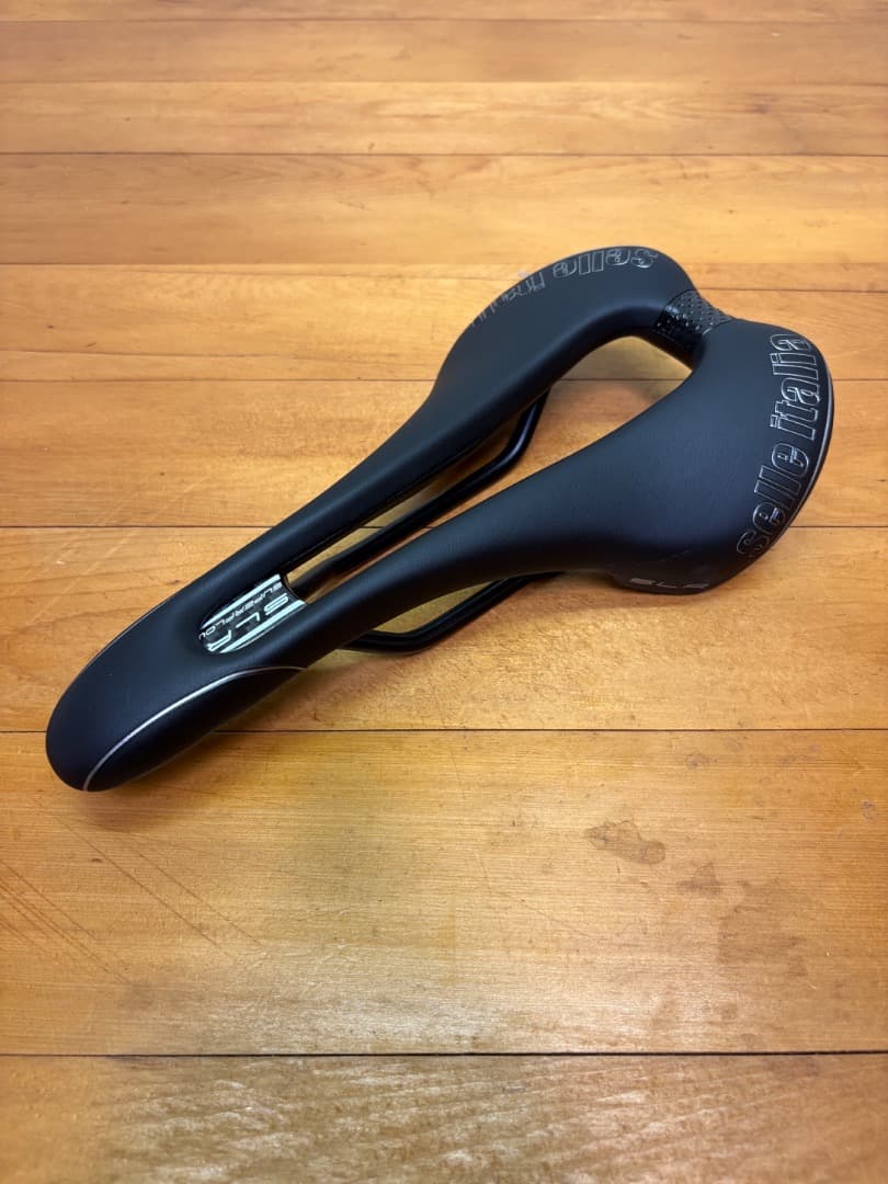 Selle Italia セライタリアSLR SUPERFLOW TMサドル