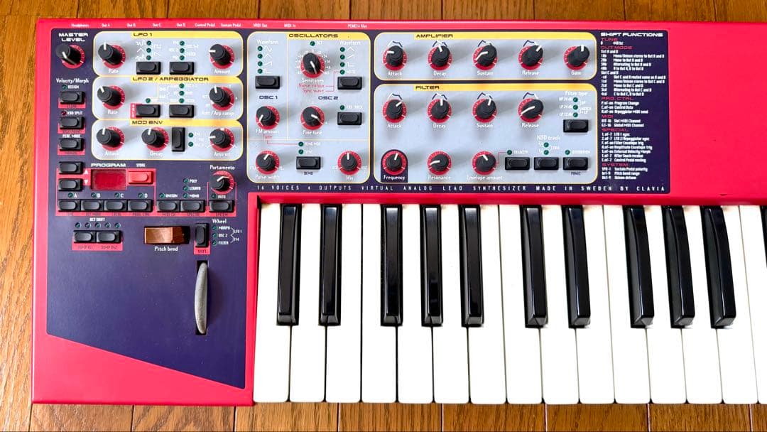 【値引き中】 clavia Nord Lead 2 / 美品 / 匿名配送