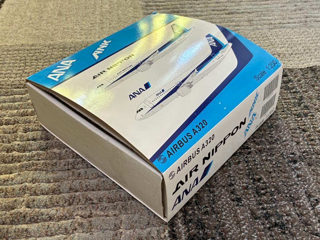 【レア】ANA A320 JA8946 1/200 金属製 JCWINGS