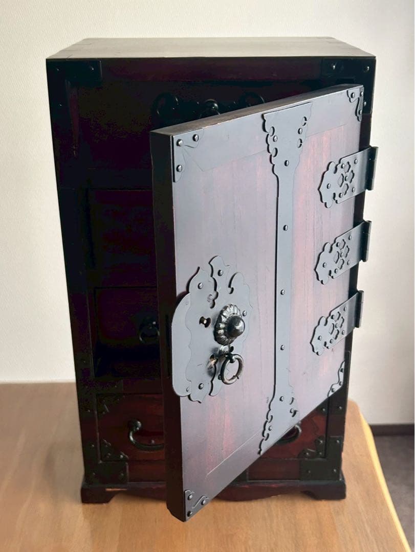 【希少】仙台箪笥、小箪笥・扉箪笥（金具装飾）