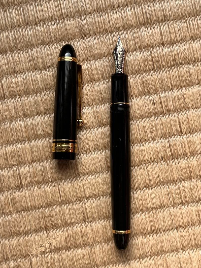 9時まで特別割引！パイロット　PILOT CUSTOM 743 万年筆