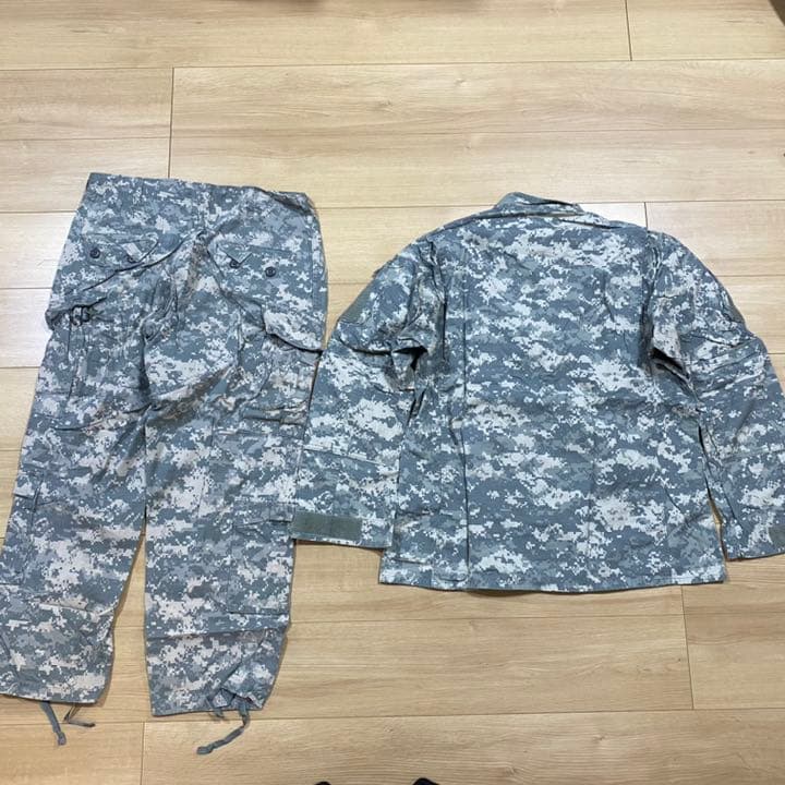 実物 上下セット サバゲー 米軍 ACU 迷彩服 都市迷彩 BDU 米軍放出品