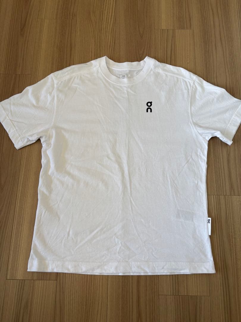 on Club T 白黒セット販売 Sサイズ