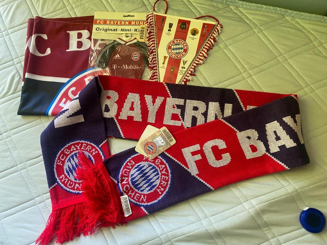 FCバイエルン・ミュンヘン フラッグマフラースカーフ ペナントミニユニフォーム