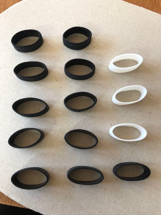 バボラ　グリップバンド　黒40個　白8個　バラ売り可