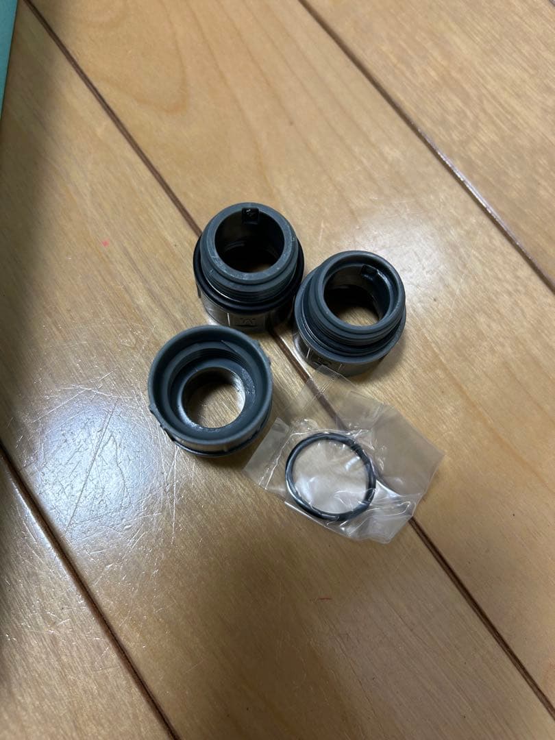 ReFa シャワーヘッド シルバー(^^)