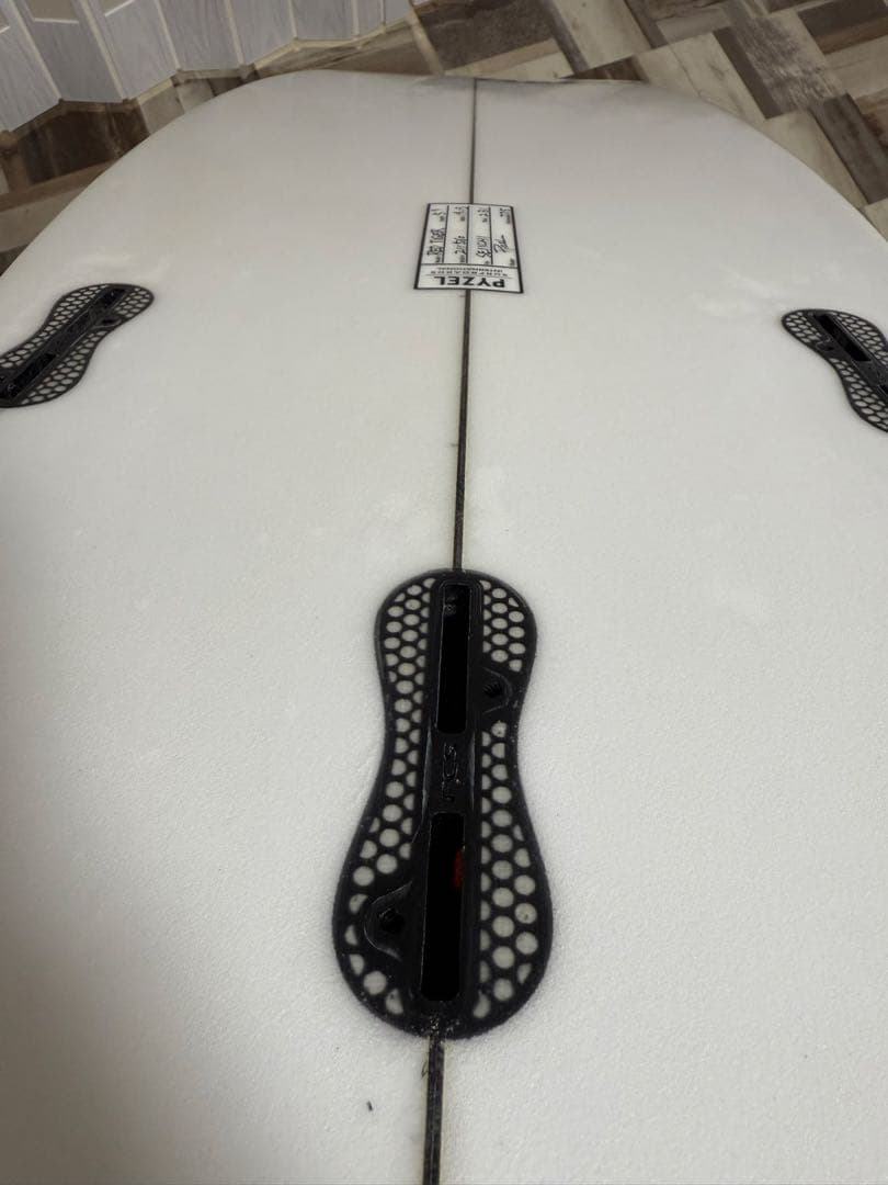 PYZEL サーフボード ホワイト