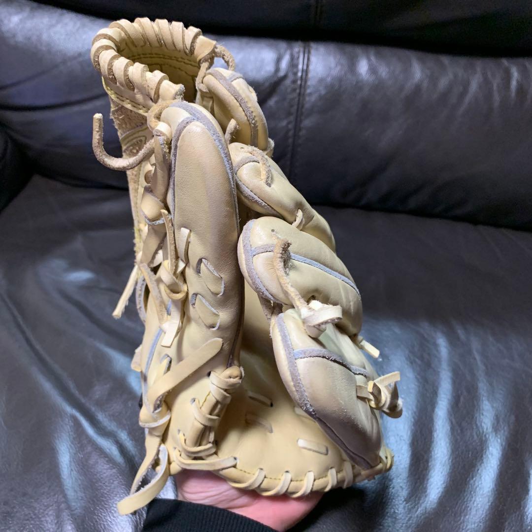 アンダーアーマー 最上級モデル　硬式投手用グローブ　金子千尋モデル　キャメル