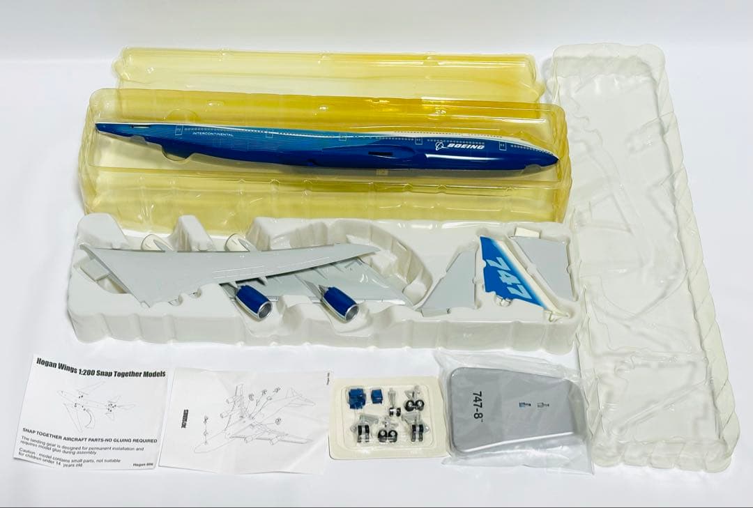 hogan 1/200 B747-8 ボーイングハウスカラー