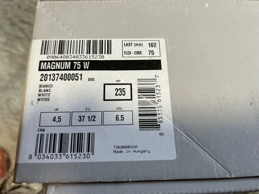 TECNICA スキーブーツ　23.5