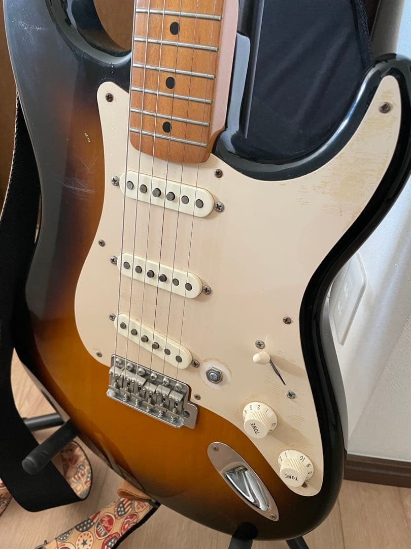 Fender Stratocaster フェンダー ストラト サンバースト