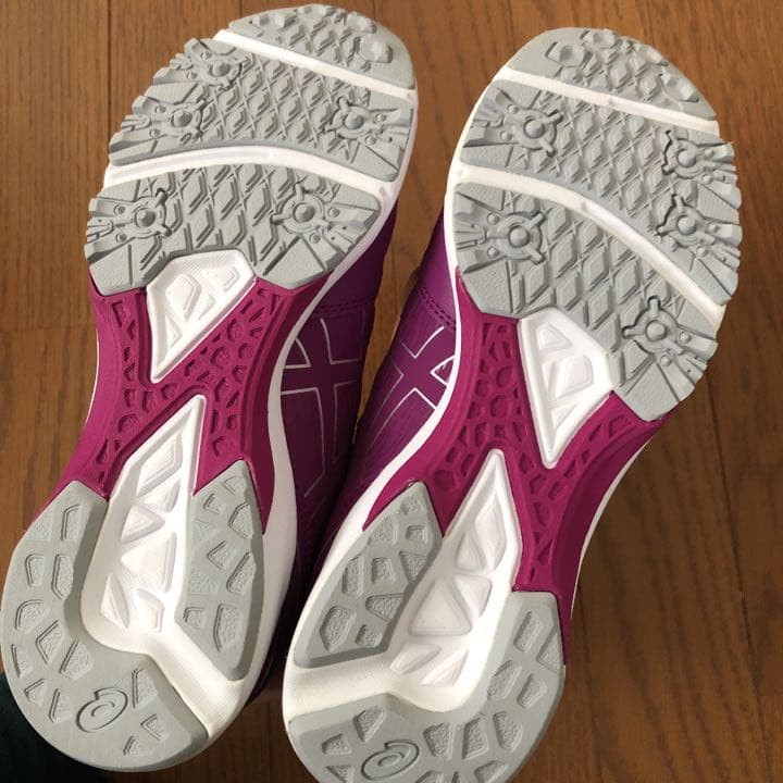 アシックス　靴と運動アンダーウエア