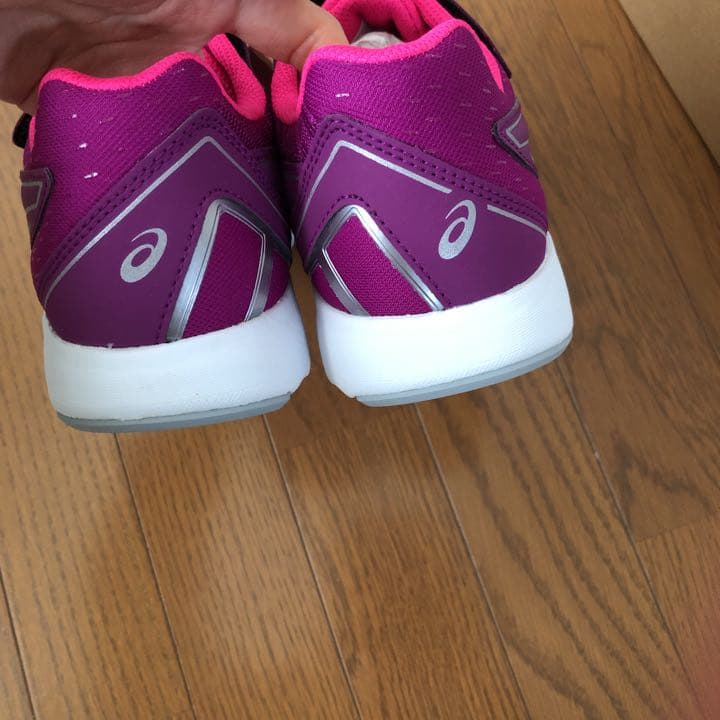 アシックス　靴と運動アンダーウエア