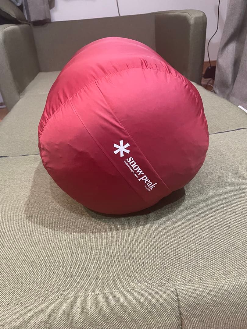  peak 赤い寝袋・シュラフ