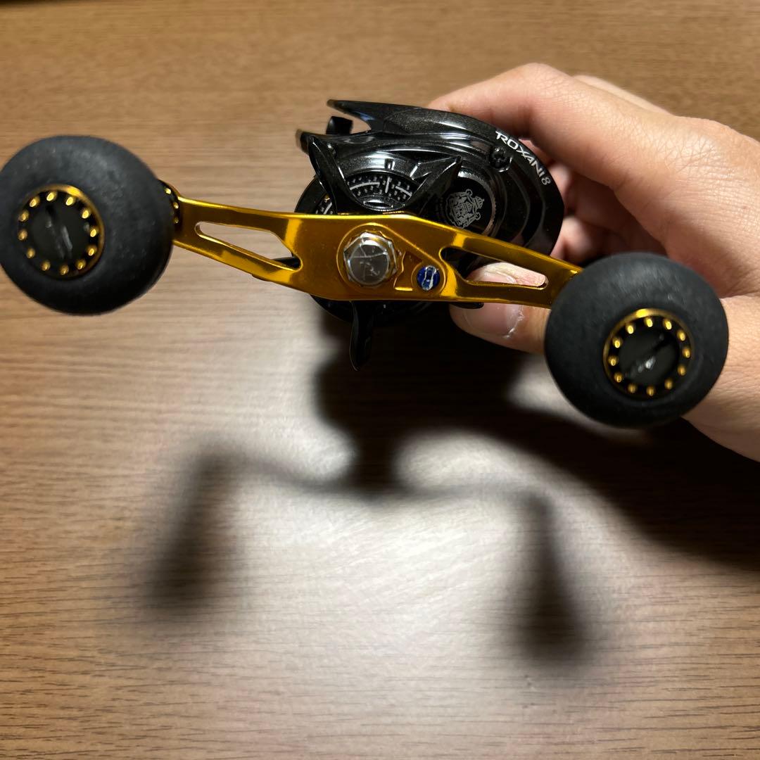 アブガルシア　ロキサーニ8左巻き　パワーハンドル