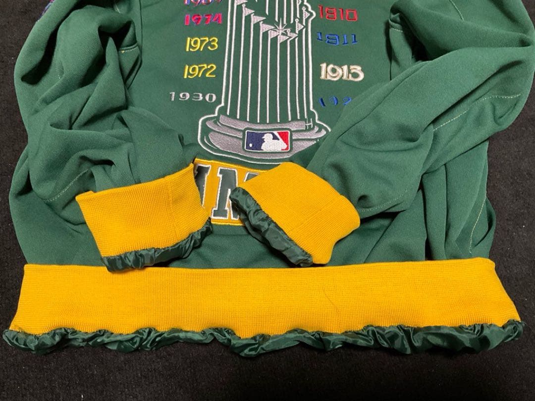 A's ワールドシリーズチャンピオン ボンバージャケット