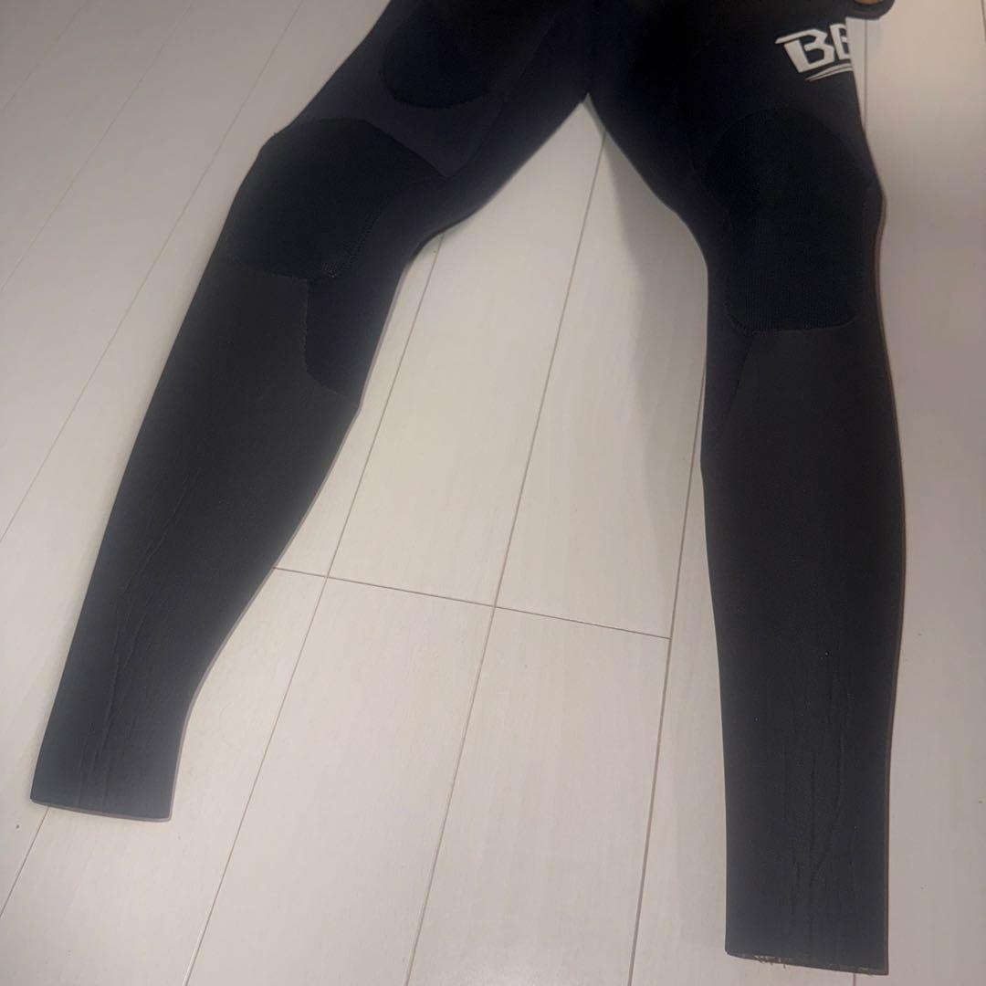 Cliff-road　BEWETウェットスーツ