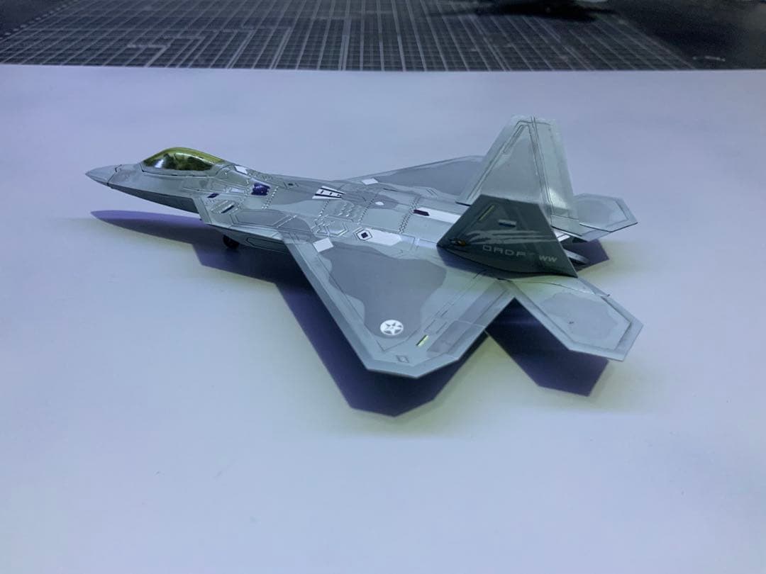 1/144スケールF22ラプターエースコンバット7トリガー仕様