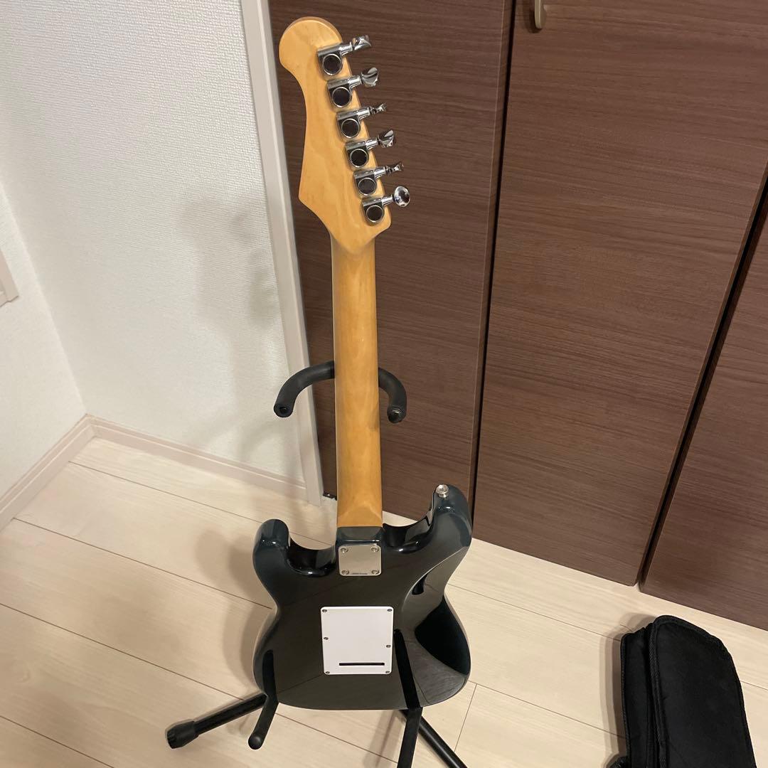 LiadBack ストラトキャスター ショートスケール ブラック ケース付き