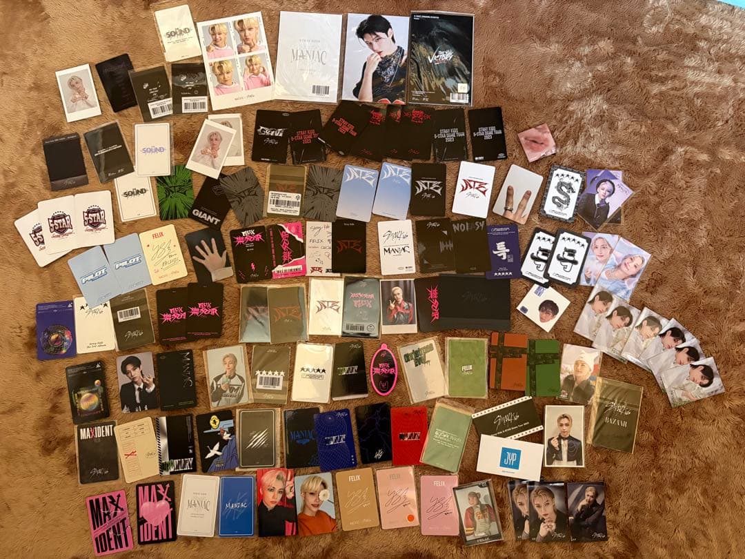 最終値下げ✨️StrayKids Felix Bbok Ari トレカ ぬいぐるみ