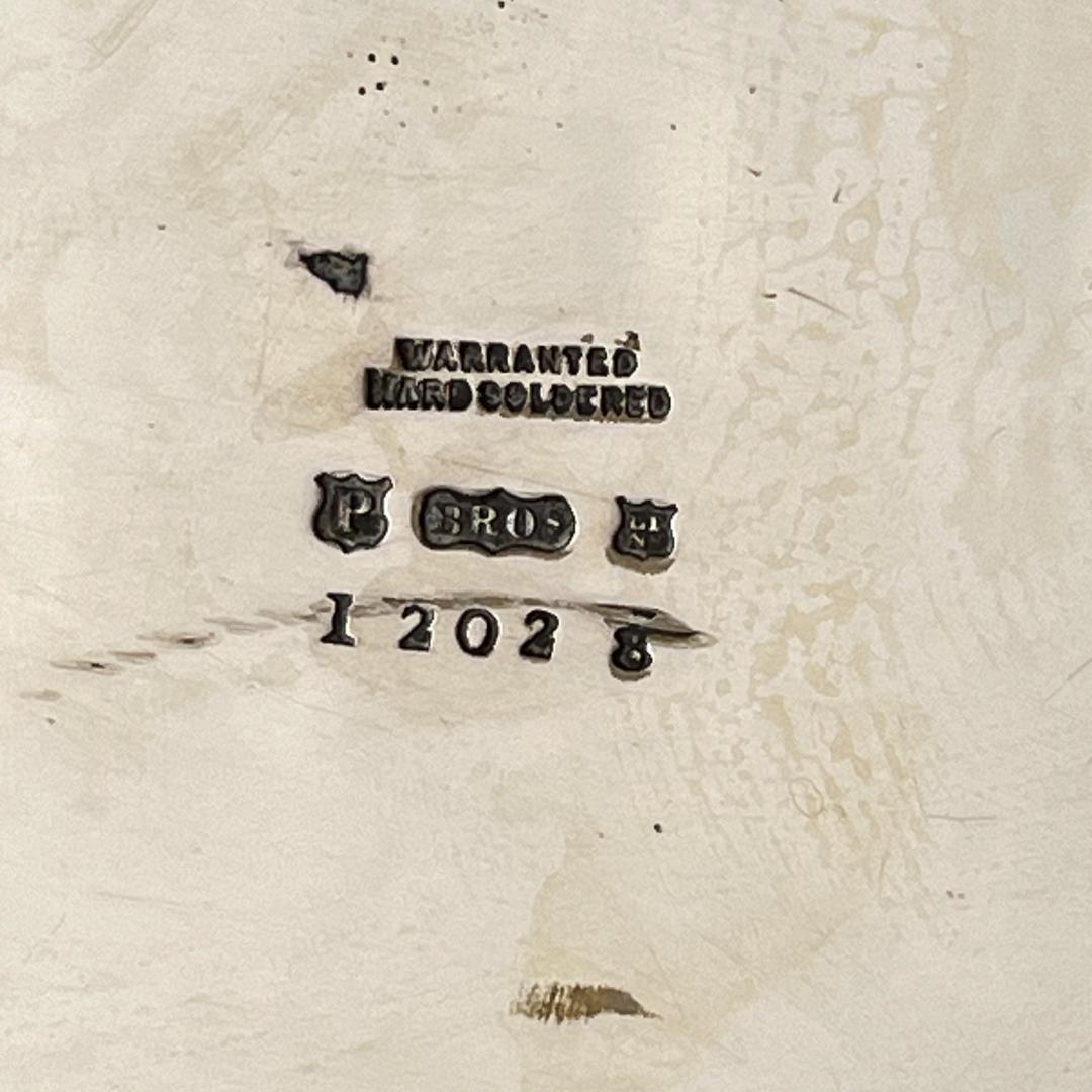 【Pinder Brothers】 ローズのジャグ 薔薇のレリーフ