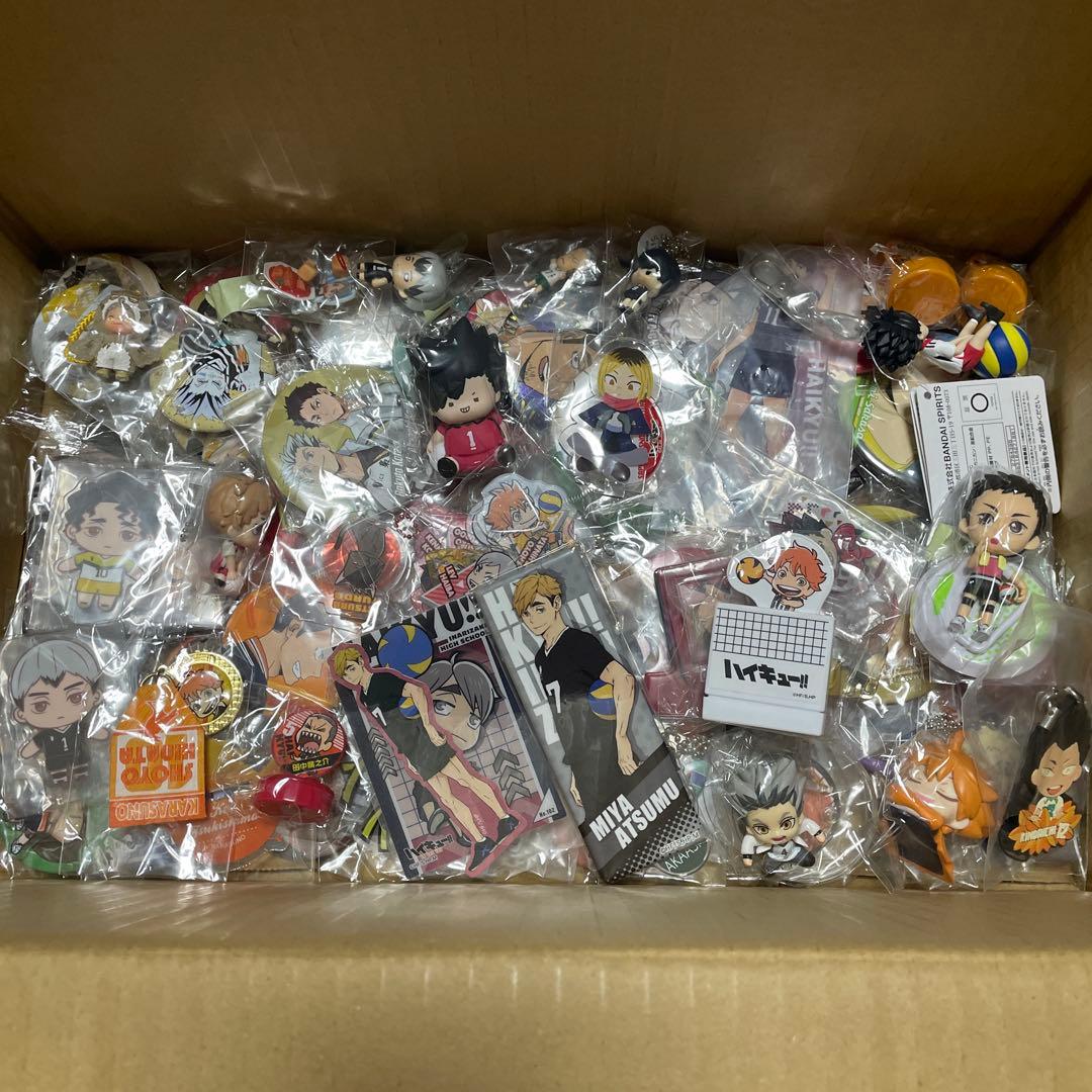 ハイキュー　缶バッジ　ポストカードまとめ売り　200点以上
