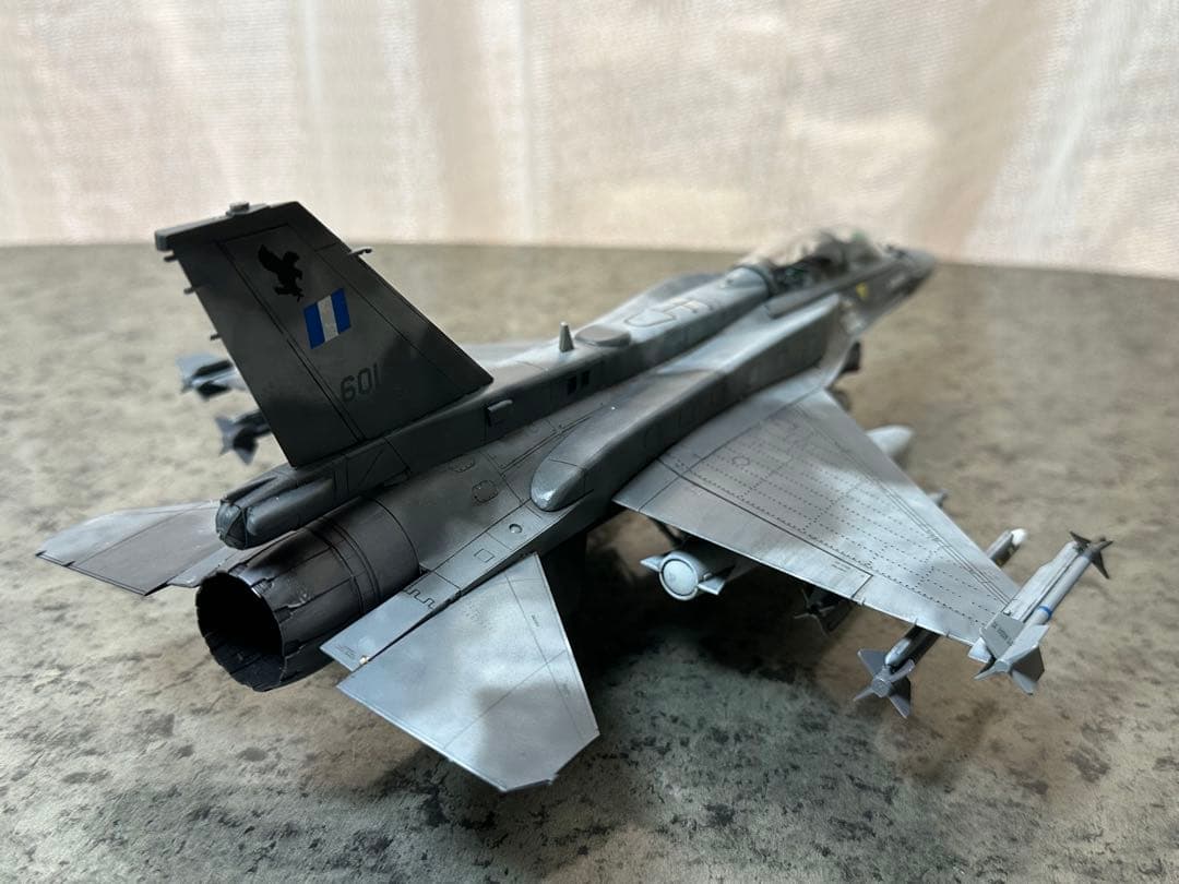 ハセガワ1/48 F-16F (BLOCK 60)FIGHTING FALCON
