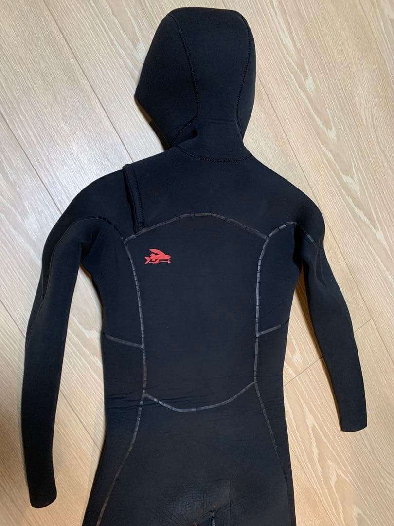 patagonia フード付きウェットスーツ R4 セミドライスーツ　パタゴニア