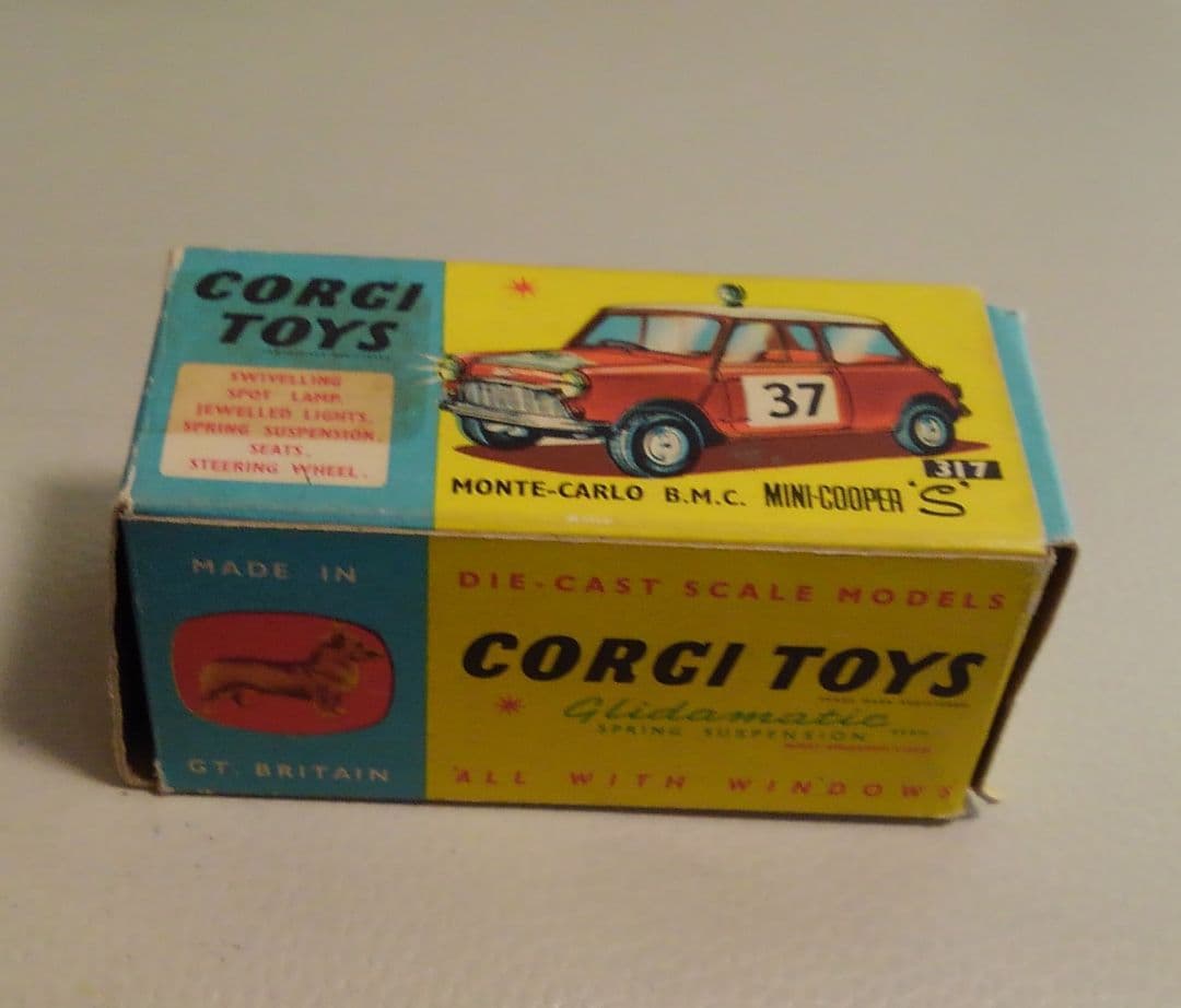 ・モンテカルロクーパーSダイキャストミニカー