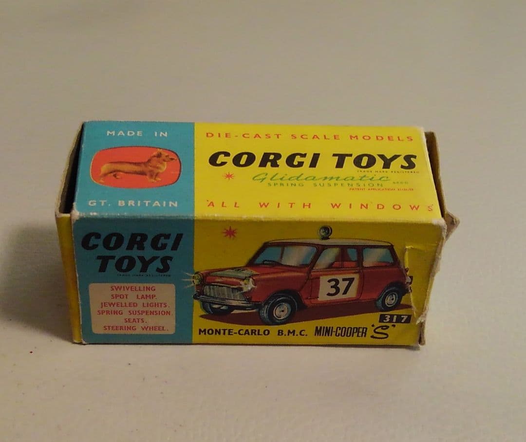 ・モンテカルロクーパーSダイキャストミニカー