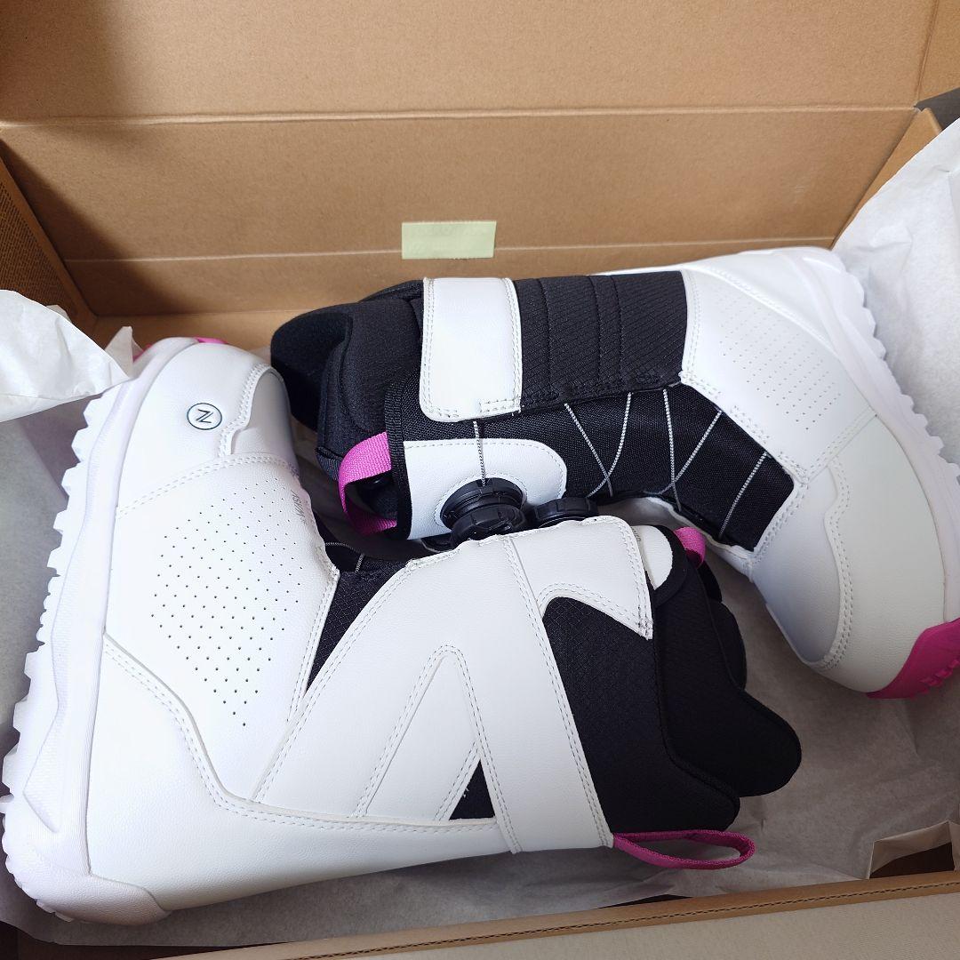 新品NIDECKERナイデッカーCASCADE W22cmスノーボードブーツ