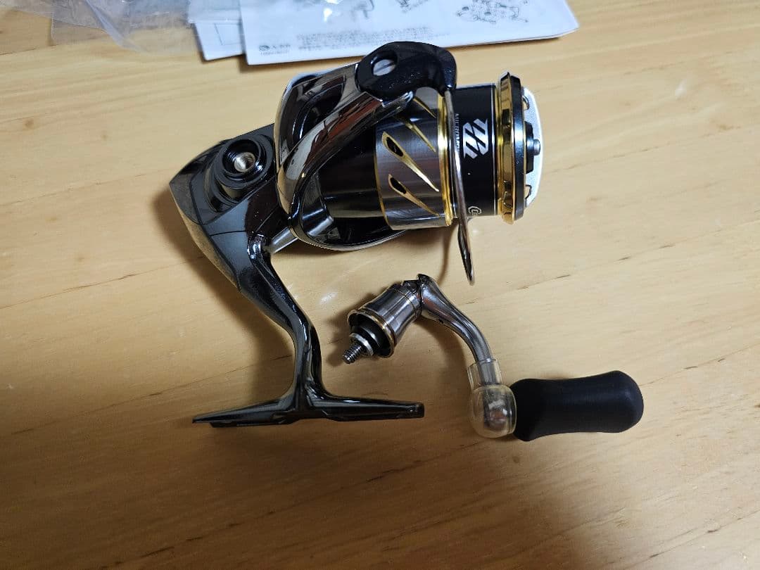 シマノ STELLA C2000S 未使用品