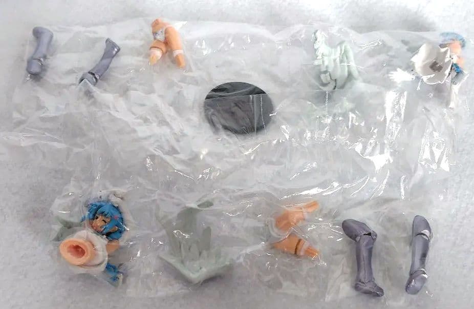 【海洋堂】 カプセルｑフロイライン クイーンズブレイド S＆Mデュエルズ　全4種