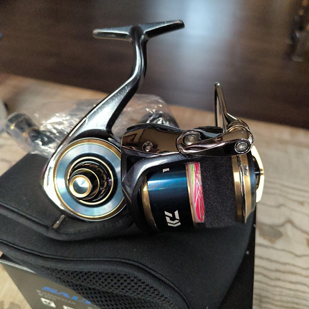 Daiwa ソルティガ18000Pスピニングリール 専用ケース付き