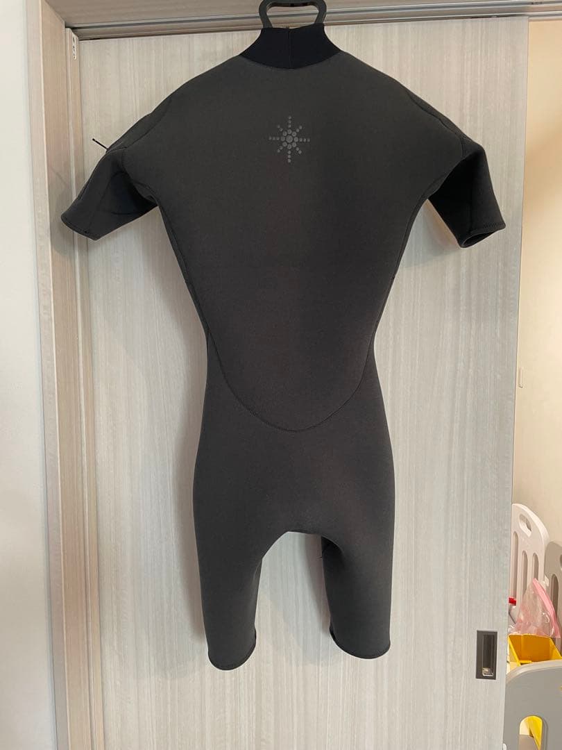 ［新古品・使用20ラウンド未満］coltexウェットスーツ スプリング