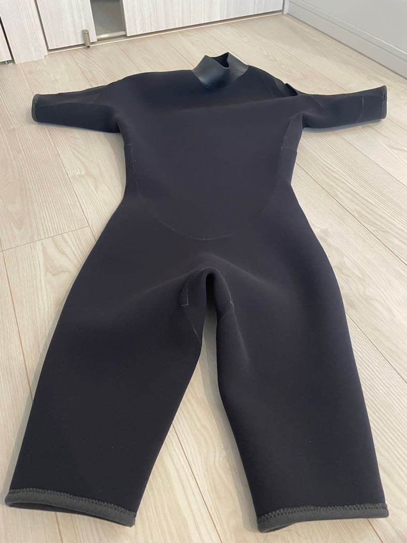 ［新古品・使用20ラウンド未満］coltexウェットスーツ スプリング