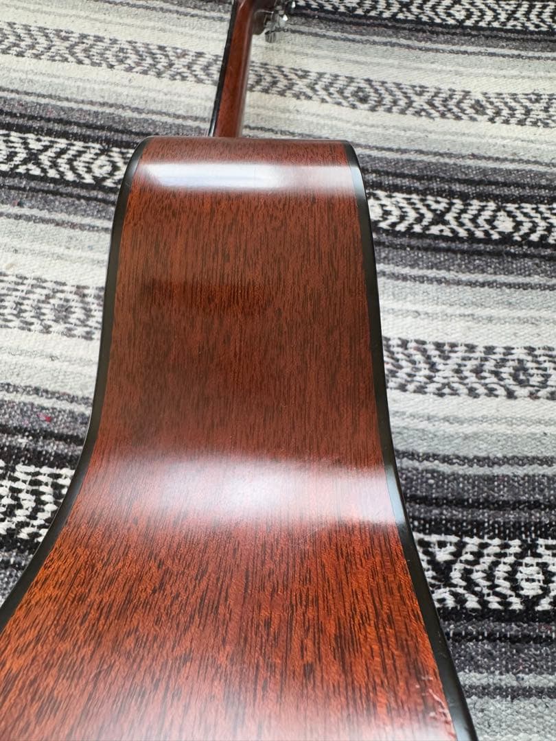 2007年Martin ooo-16GT USA製