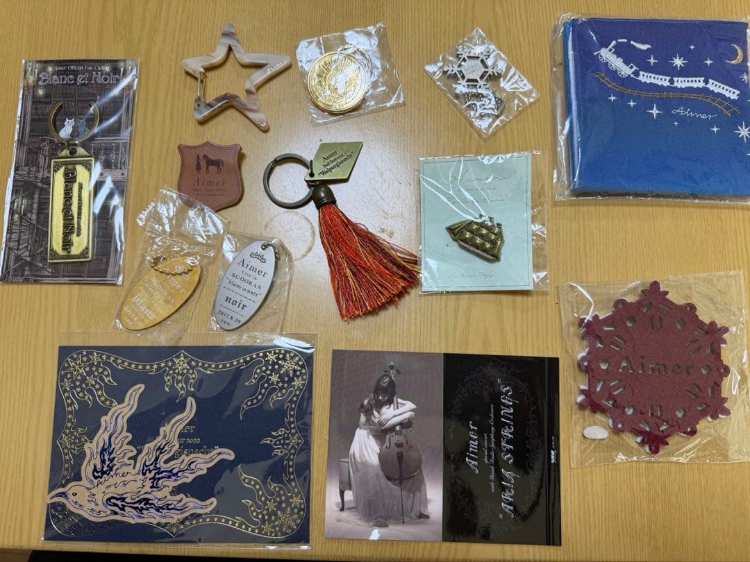 Aimer ハンカチ キーホルダー ステッカー ピンバッチ コースター カラビナ
