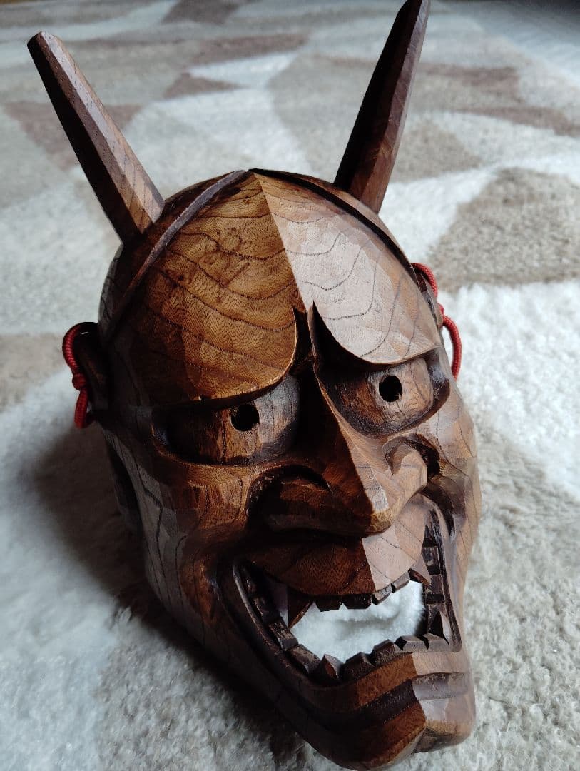 骨董品　アンティーク　木彫り工芸品　木製面　鬼面　迫力満点　彫り師名あり