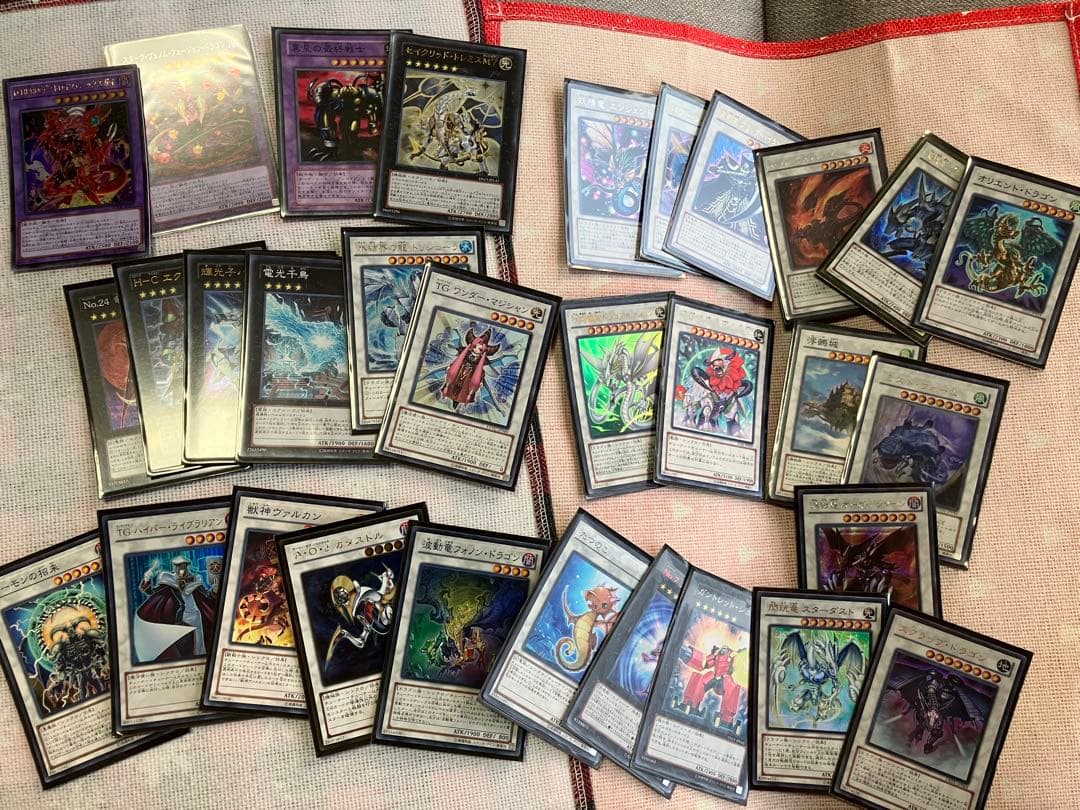 遊戯王　スリーブ、デッキ、未開封パックなど